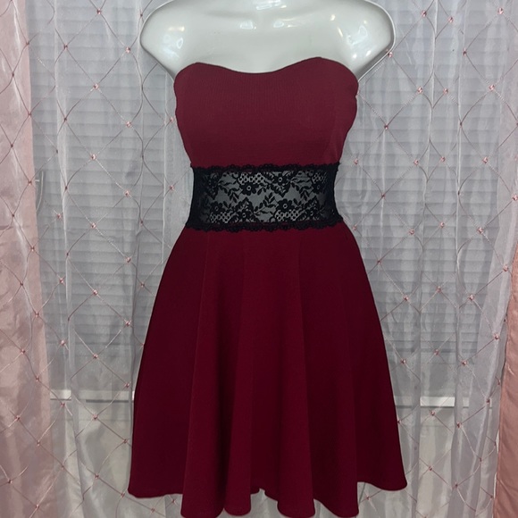 🌙Red Dress🌙Size M🌙 - Picture 2 of 5